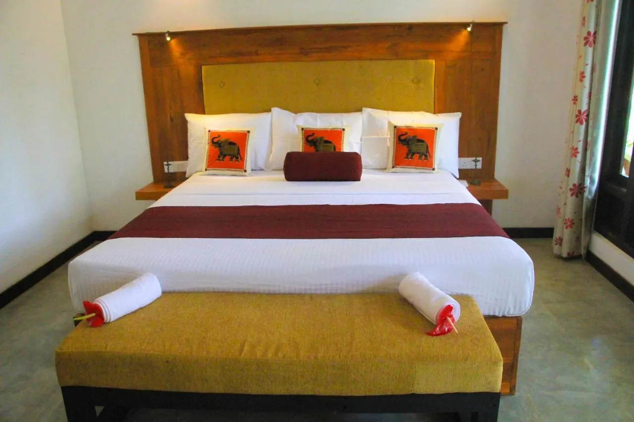 *** Hotel Palmyra Nature Resort Sigiriya Sri Lanka